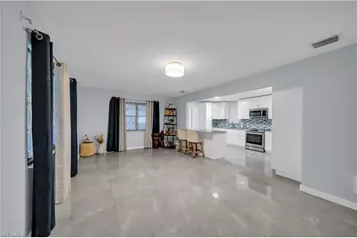 77 Glenmont Dr W, North Fort Myers, FL 33917 - Photo 6