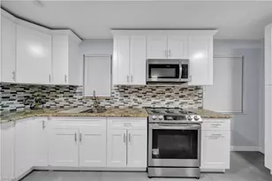 77 Glenmont Dr W, North Fort Myers, FL 33917 - Photo 2