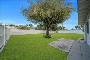 77 Glenmont Dr W, North Fort Myers, FL 33917 - Photo 24