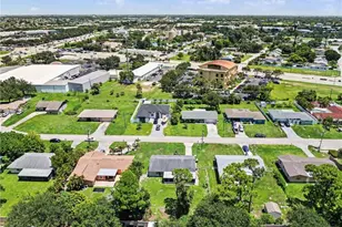 638 NE 15th Ct, Cape Coral, FL 33909 - Photo 38
