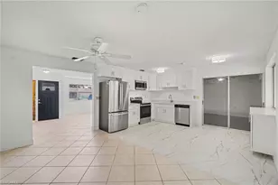 638 NE 15th Ct, Cape Coral, FL 33909 - Photo 8