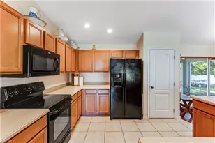 3525 NE 18th Ave, Cape Coral, FL 33909 - Photo 6