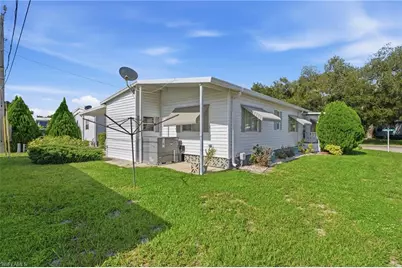 227 Santa Fe Trl, North Fort Myers, FL 33917 - Photo 24
