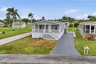 7 Birch Blvd, Fort Myers, FL 33908 - Photo 24