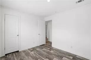 7 Birch Blvd, Fort Myers, FL 33908 - Photo 12