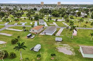 7 Birch Blvd, Fort Myers, FL 33908 - Photo 32