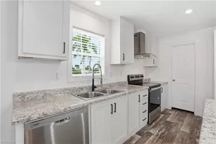 7 Birch Blvd, Fort Myers, FL 33908 - Photo 4