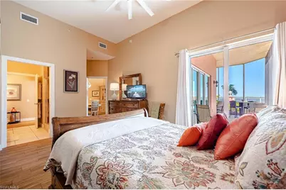 2745 1st St #306, Fort Myers, FL 33916 - Photo 8