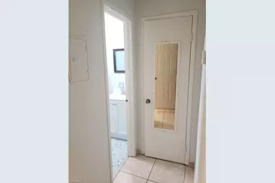 621 SE 13th Pl #E, Cape Coral, FL 33990 - Photo 12