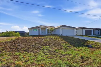 2105 NE 1st Ave, Cape Coral, FL 33909 - Photo 2