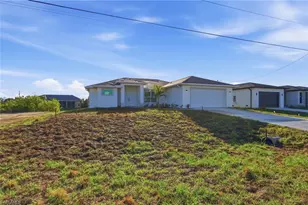 2105 NE 1st Ave, Cape Coral, FL 33909 - Photo 2