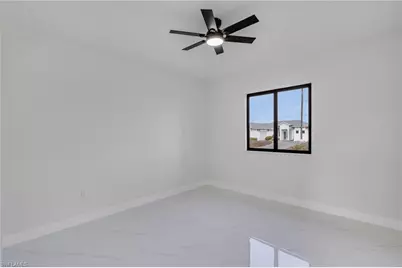 1810 NE 6th Pl, Cape Coral, FL 33909 - Photo 16