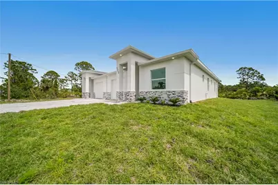 1153-1155 Countess Ave, Lehigh Acres, FL 33974 - Photo 4