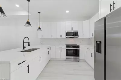 3629 SW Santa Barbara Pl, Cape Coral, FL 33914 - Photo 2