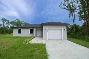 8038 Rolling Cir, Labelle, FL 33935 - Photo 1