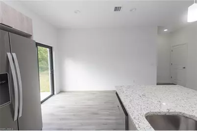 8038 Rolling Cir, Labelle, FL 33935 - Photo 14