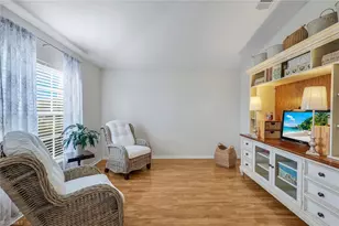 1006 NE 6th Pl, Cape Coral, FL 33909 - Photo 18