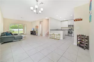 3733 Crofton Court, Fort Myers, FL 33916 - Photo 10
