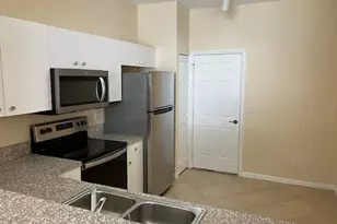 3604 Cedar Oak Dr, Fort Myers, FL 33916 - Photo 8