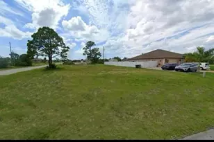 1916 Chiquita Blvd N, Cape Coral, FL 33993 - Photo 1