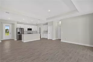 1011 NW 9th St, Cape Coral, FL 33993 - Photo 10