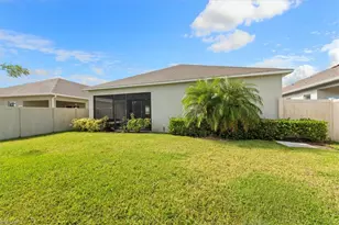 8753 Cascade Price Cir, North Fort Myers, FL 33917 - Photo 32