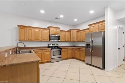 9717 Blue Stone Cir, Fort Myers, FL 33913 - Photo 2