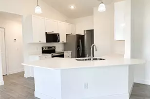 2711 20th St SW, Lehigh Acres, FL 33976 - Photo 6