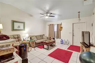 1305 SE 8th Ave, Cape Coral, FL 33990 - Photo 6