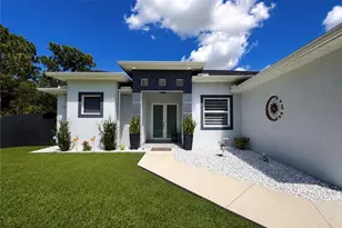 918 Dixie Ave, Lehigh Acres, FL 33972 - Photo 6