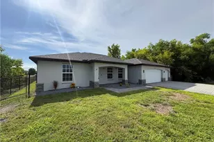 4602 NW 36th Pl, Cape Coral, FL 33993 - Photo 2