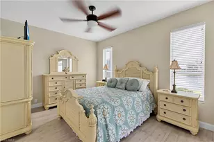 8760 Stockbridge Dr, Fort Myers, FL 33908 - Photo 14