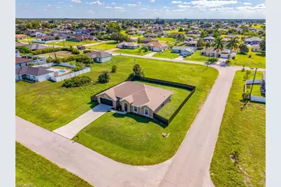 2001 NE 17th Ave, Cape Coral, FL 33909 - Photo 2