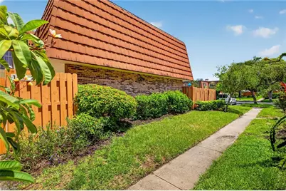 1448 Park Shore Cir #2, Fort Myers, FL 33901 - Photo 1