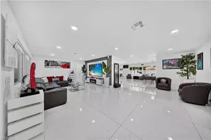 713 SE 43rd St, Cape Coral, FL 33904 - Photo 10