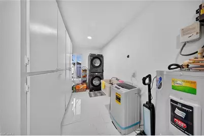 713 SE 43rd St, Cape Coral, FL 33904 - Photo 26