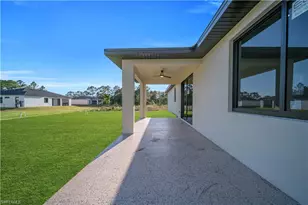 2813 40th St W, Lehigh Acres, FL 33971 - Photo 8