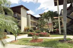 11140 Caravel Cir, Fort Myers, FL 33908 - Photo 2