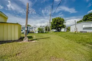 121 Lantern Pl, North Fort Myers, FL 33917 - Photo 38