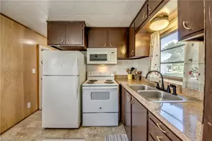 121 Lantern Pl, North Fort Myers, FL 33917 - Photo 20