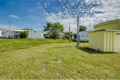 121 Lantern Pl, North Fort Myers, FL 33917 - Photo 36