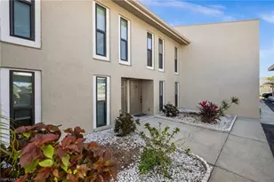 4803 SW Santa Barbara Ct, Cape Coral, FL 33914 - Photo 4