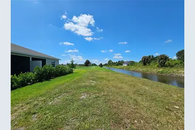 20503 Hazelnut Ct S, Lehigh Acres, FL 33936 - Photo 26
