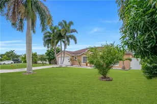 3818 SW 6th Pl, Cape Coral, FL 33914 - Photo 6