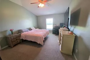 1812 SW 32nd St, Cape Coral, FL 33914 - Photo 14