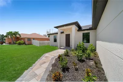 1122 NW 26th Ave, Cape Coral, FL 33993 - Photo 2