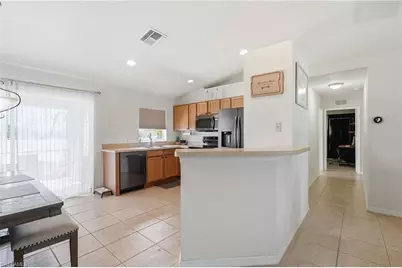 212 NW 28th Ter, Cape Coral, FL 33993 - Photo 6