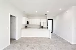 1607 Hazel Ave S, Lehigh Acres, FL 33976 - Photo 4