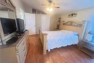 611 Sunset Ln, North Fort Myers, FL 33903 - Photo 8