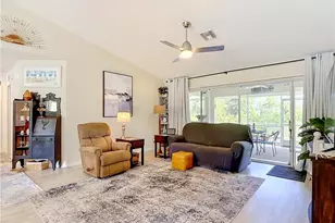 927 Franklin St E, Lehigh Acres, FL 33974 - Photo 14